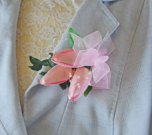 Ladies Pink Silk Tulip & Pearl Wedding Pin Corsage